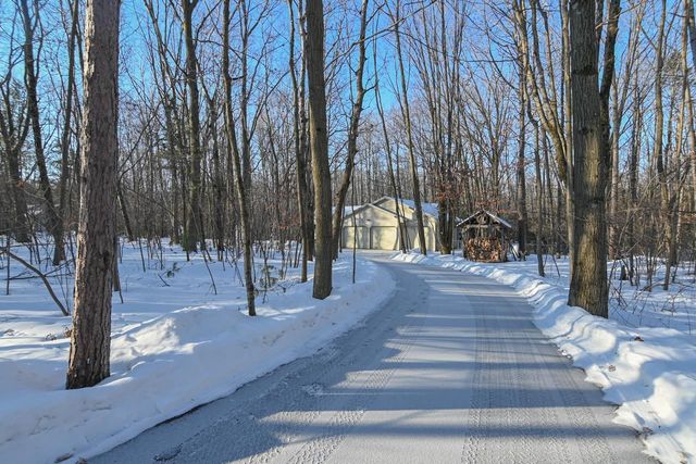 692 BUCKS LANE, Sobieski, WI 54171