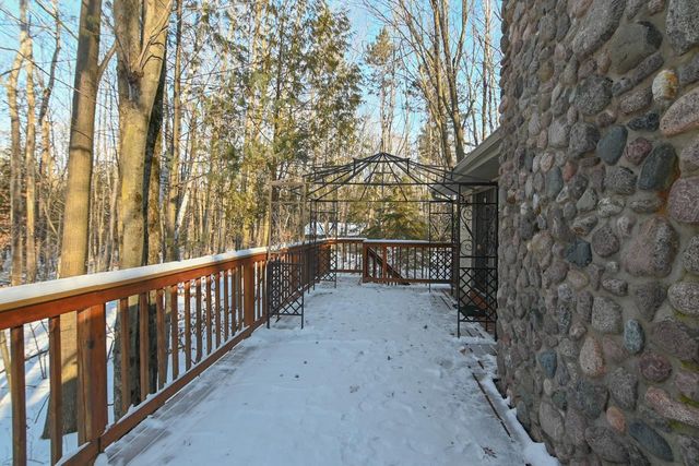 692 BUCKS LANE, Sobieski, WI 54171