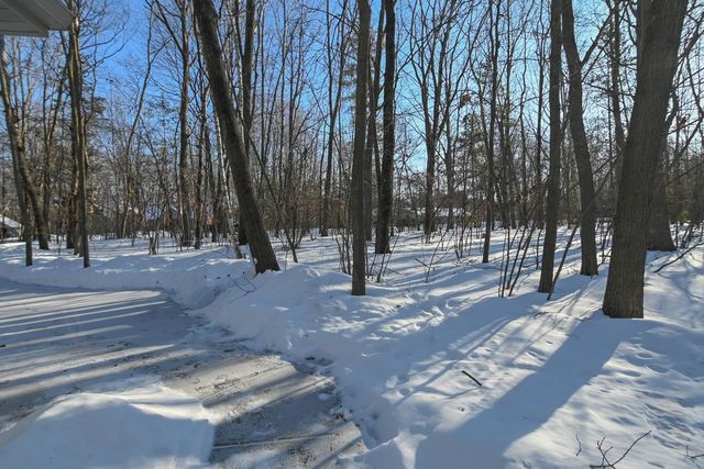 692 BUCKS LANE, Sobieski, WI 54171