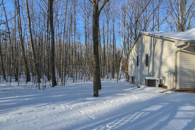 692 BUCKS LANE, Sobieski, WI 54171