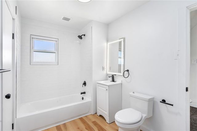 658 Montclair St, Greenfield, PA 15217