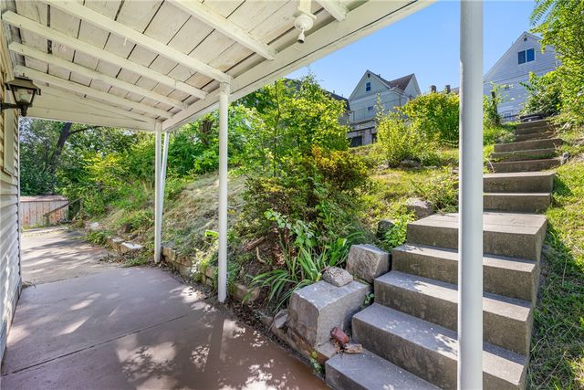 658 Montclair St, Greenfield, PA 15217