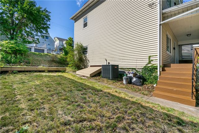 658 Montclair St, Greenfield, PA 15217