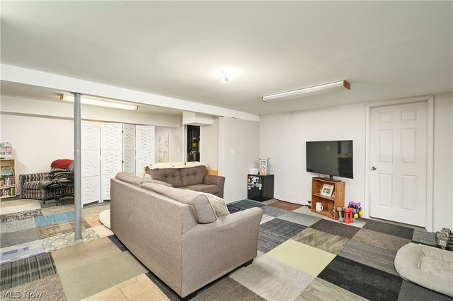 230 Valley View Drive, Wadsworth, OH 44281
