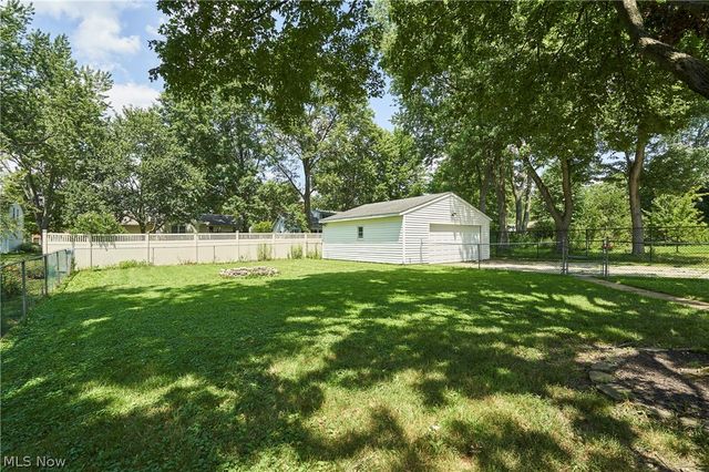 230 Valley View Drive, Wadsworth, OH 44281