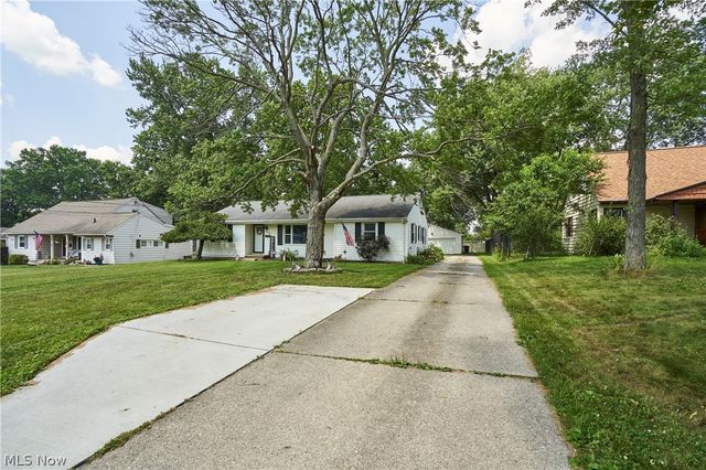 230 Valley View Drive, Wadsworth, OH 44281