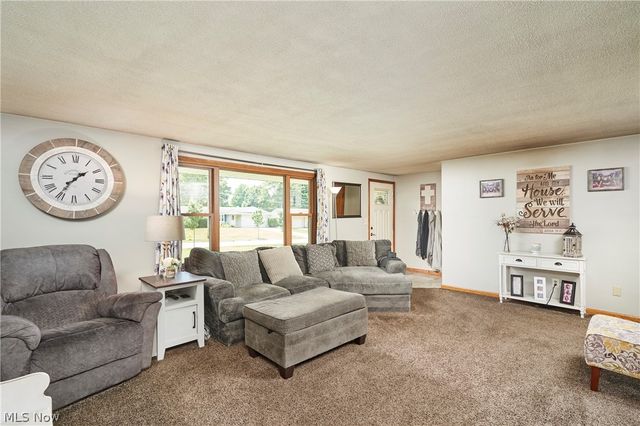 230 Valley View Drive, Wadsworth, OH 44281