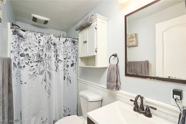 230 Valley View Drive, Wadsworth, OH 44281