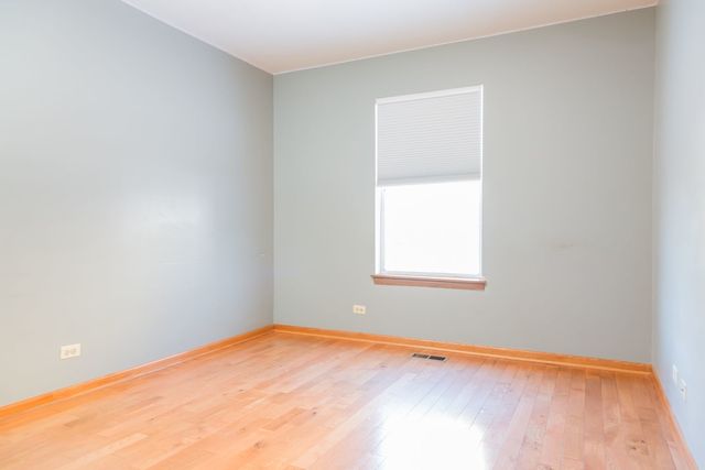 170 Dickens Trail, Elgin, IL 60120