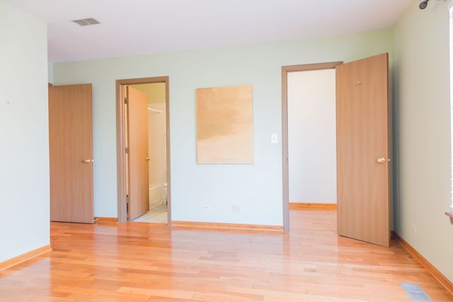 170 Dickens Trail, Elgin, IL 60120