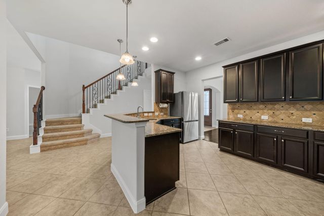 18450 W Laura Shore Drive, Cypress, TX 77433