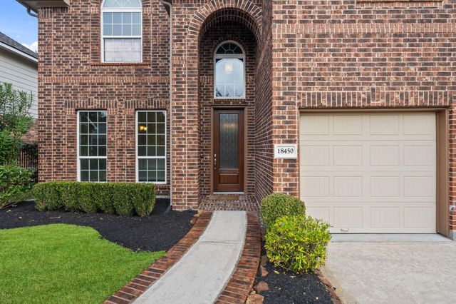 18450 W Laura Shore Drive, Cypress, TX 77433