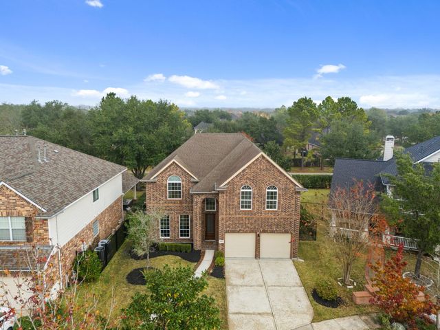 18450 W Laura Shore Drive, Cypress, TX 77433