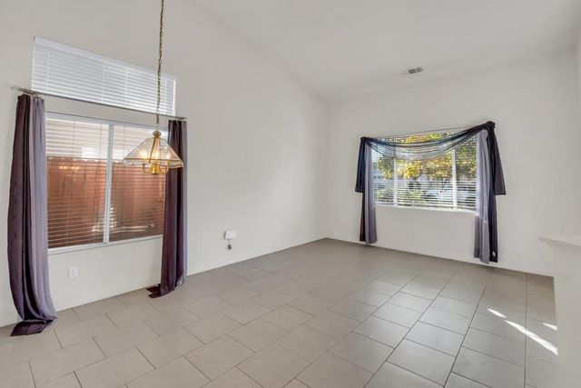 4826 Haven Pl, Stockton, CA 95206