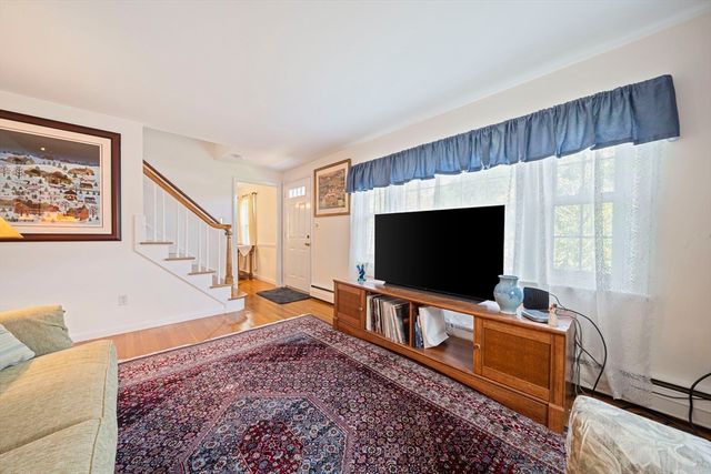 10 Curtis Cir, Canton, MA 02021