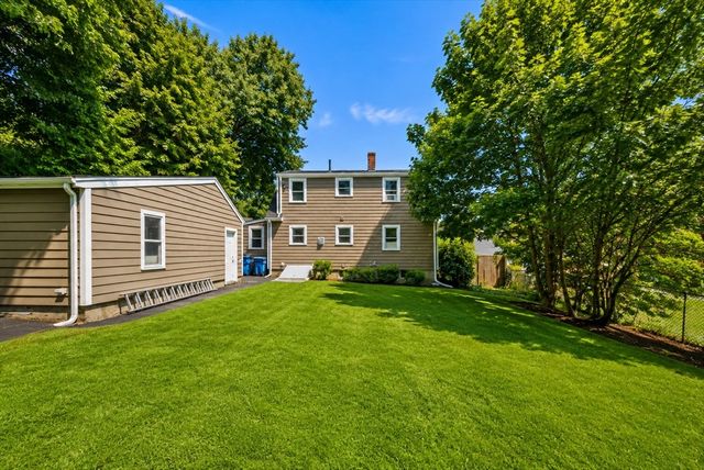 10 Curtis Cir, Canton, MA 02021