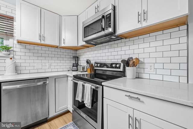 202 HUCKLEBERRY LN, Harpers Ferry, WV 25425
