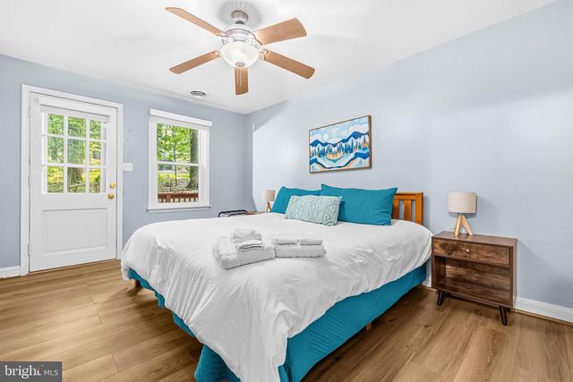 202 HUCKLEBERRY LN, Harpers Ferry, WV 25425