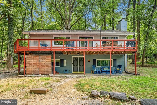 202 HUCKLEBERRY LN, Harpers Ferry, WV 25425