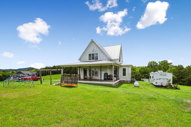 770 Sadler Rd, Liberty, TN 37095