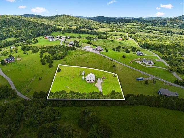770 Sadler Rd, Liberty, TN 37095