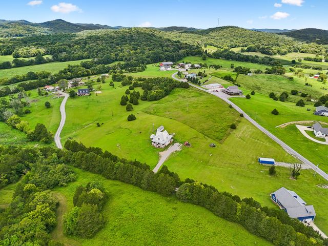 770 Sadler Rd, Liberty, TN 37095