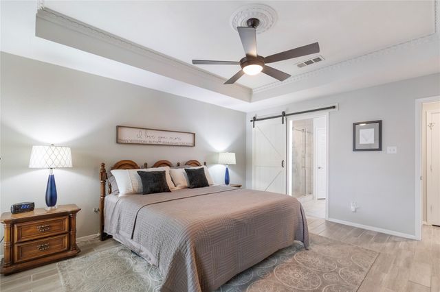 417 Sunnybrook Court, Bedford, TX 76021