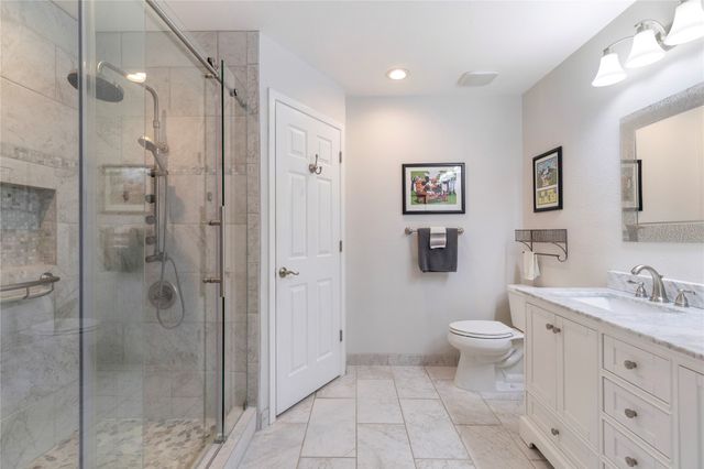 417 Sunnybrook Court, Bedford, TX 76021