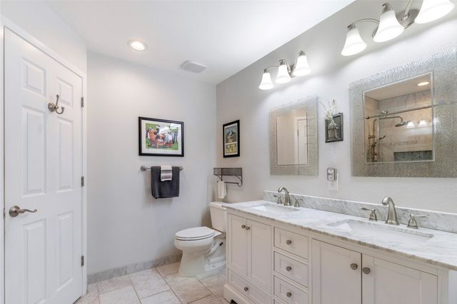 417 Sunnybrook Court, Bedford, TX 76021