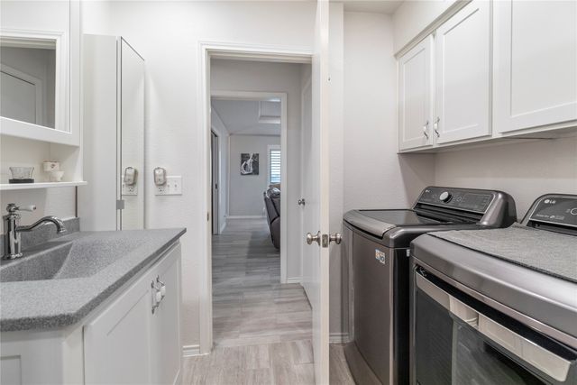 417 Sunnybrook Court, Bedford, TX 76021