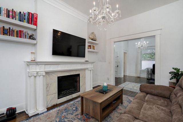 630 S Market Avenue, Springfield, MO 65806