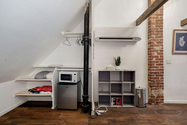 630 S Market Avenue, Springfield, MO 65806