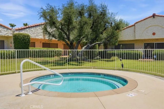 1833 S Araby 16, Palm Springs, CA 92264