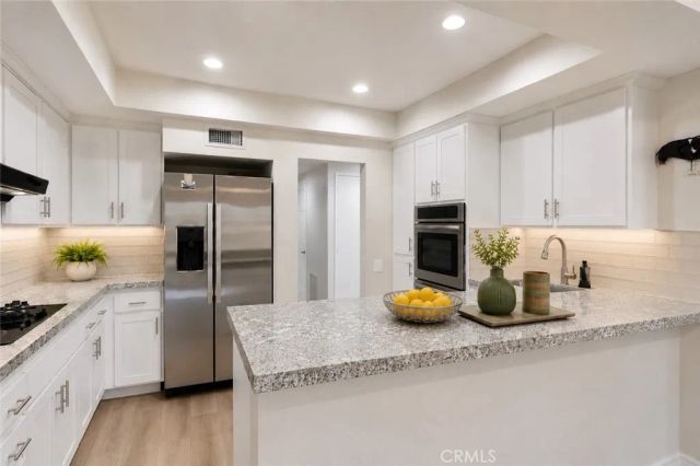 1833 S Araby 16, Palm Springs, CA 92264
