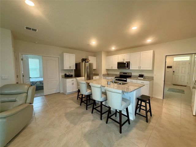463 LIU LANE, Deland, FL 32724