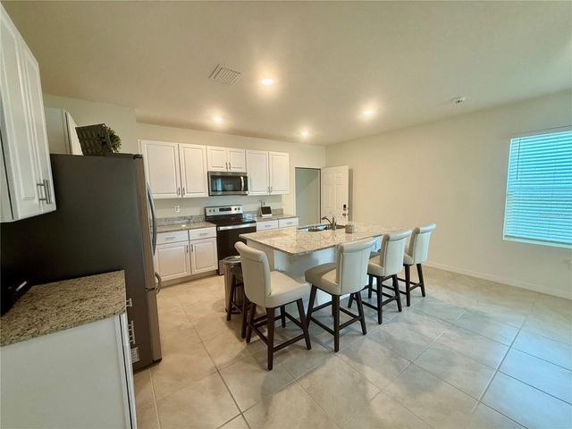 463 LIU LANE, Deland, FL 32724