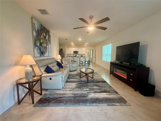 463 LIU LANE, Deland, FL 32724