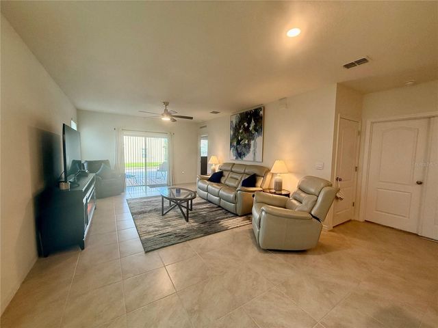 463 LIU LANE, Deland, FL 32724