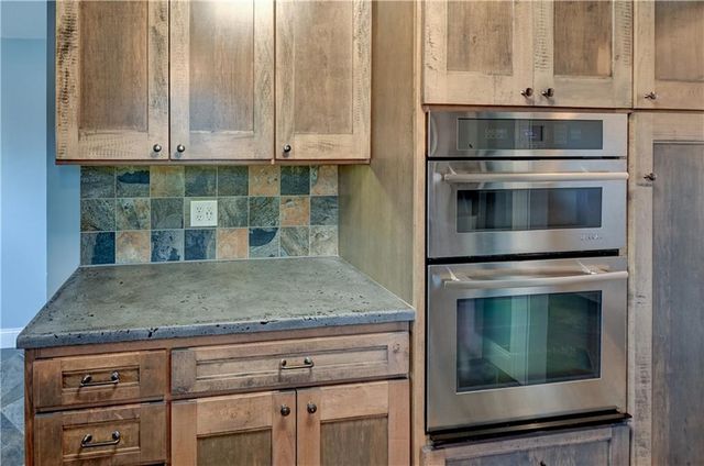 10401 E 70th Terrace, Raytown, MO 64133