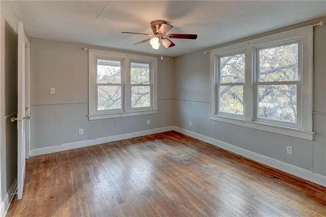 10401 E 70th Terrace, Raytown, MO 64133