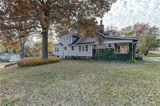 10401 E 70th Terrace, Raytown, MO 64133