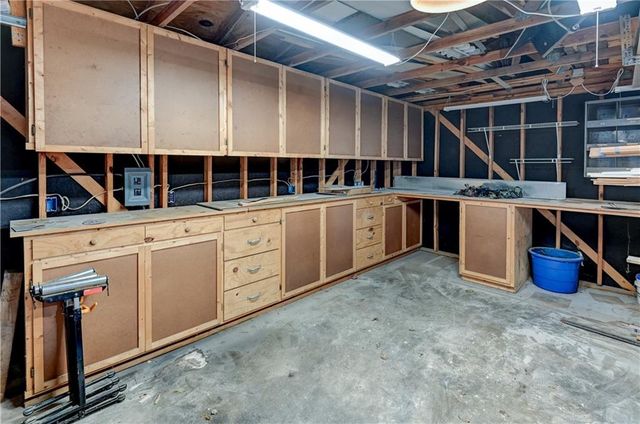 10401 E 70th Terrace, Raytown, MO 64133