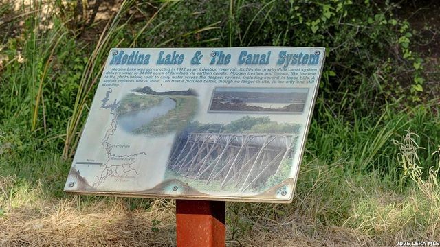 137 Cherrybark Oak, Castroville, TX 78009