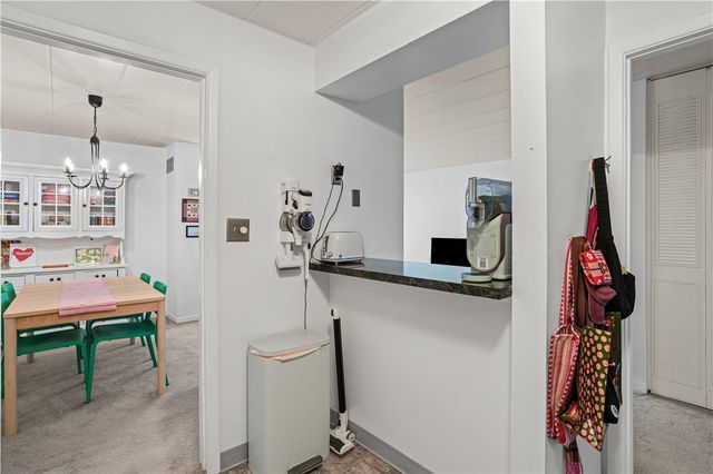 5 Bayard Rd 207, Shadyside, PA 15213