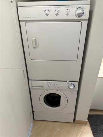 1750 N Bayshore Dr 5114, Miami, FL 33132