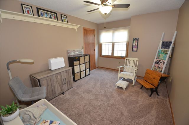 1964 Walnut Street, West Des Moines, IA 50265