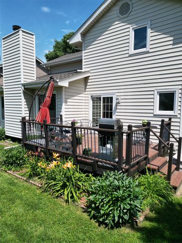1964 Walnut Street, West Des Moines, IA 50265