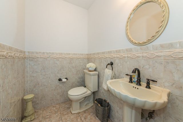 198 Boulevard, Pequannock Twp., NJ 07444