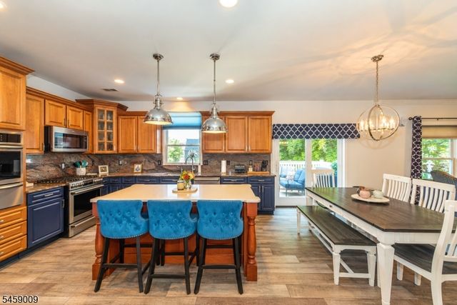 198 Boulevard, Pequannock Twp., NJ 07444