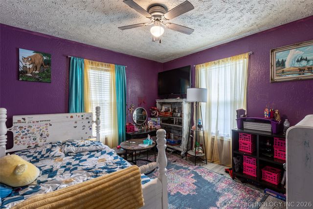 310 N Sawyer Street, Pryor, OK 74361